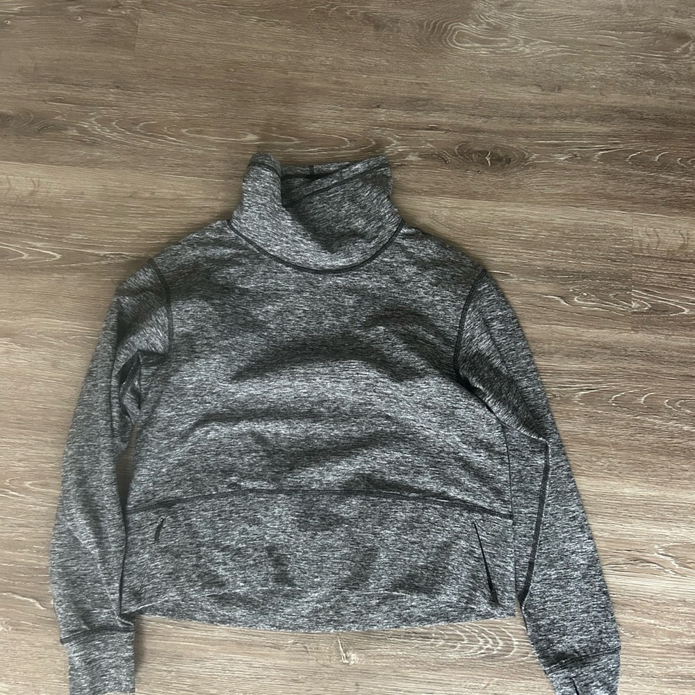 Lululemon Grey Sweatshirt - 8